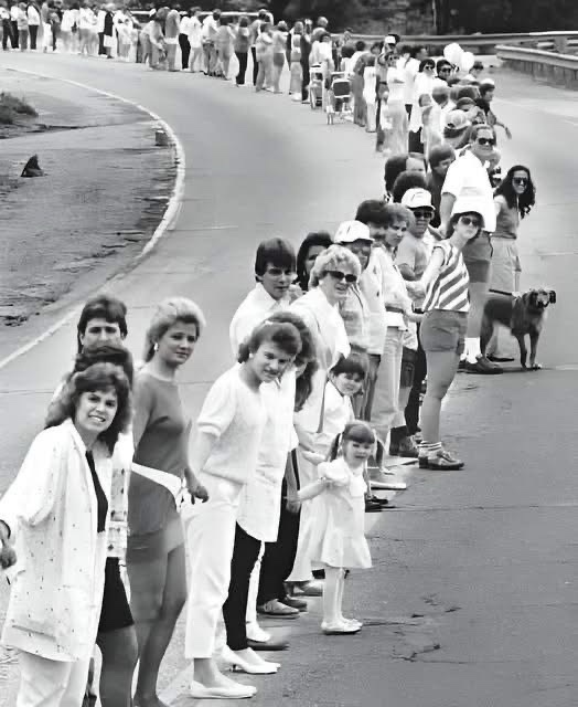 Hands Across America
